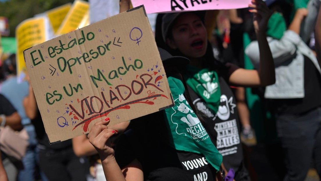 La justicia salvadoreña condena a 50 años de cárcel a Lesli, una mujer que perdió su embarazo por una emergencia obstétrica