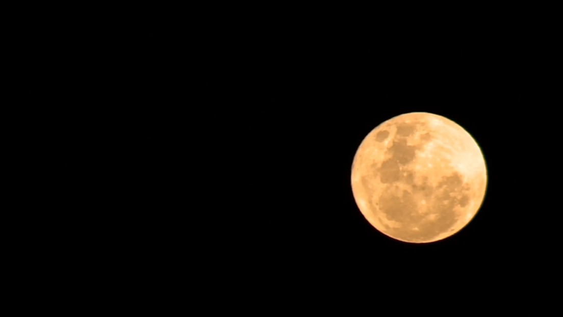 VIDEO: La 'Luna de Trueno' ilumina el cielo de Buenos Aires