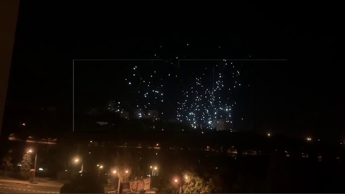 Las Fuerzas Armadas ucranianas disparan tres cohetes Grad con proyectiles incendiarios contra Donetsk