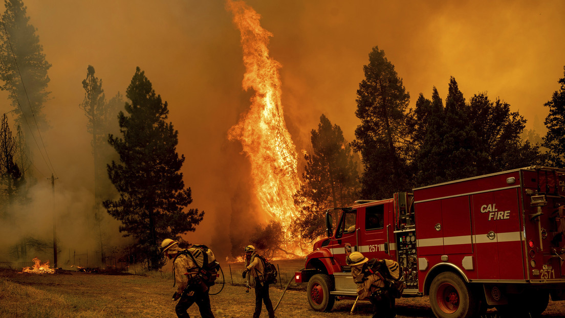 FOTOS: Un incendio forestal en California se convierte en uno de los mayores del estado