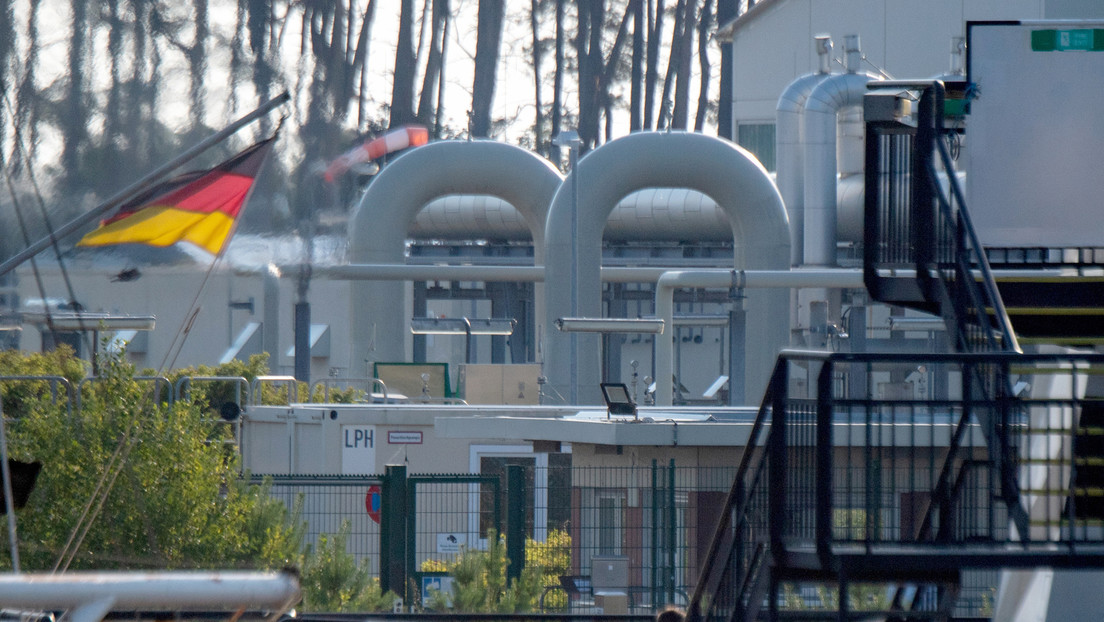 La presidenta de la Comisión Europea dice que Europa debe estar preparada para un "cese total" del suministro de gas ruso