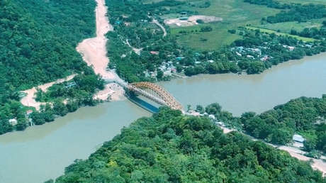 López Obrador sobrevuela las obras del Tren Maya, su tercera gran obra insignia (VIDEOS)
