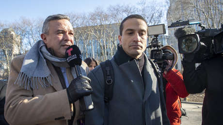 Un compañero de celda de García Luna grabó conversaciones con el exsecretario mexicano para incriminarlo en el juicio, según su defensa