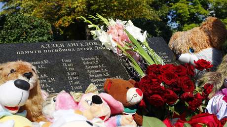 Donetsk rinde tributo a los niños víctimas de los ataques de las fuerzas ucranianas en Donbass desde 2014