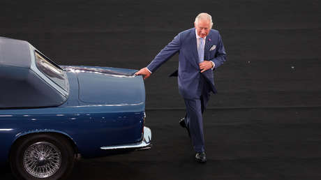 El príncipe Carlos aceptó una donación de 1,2 millones de dólares de la familia de Osama bin Laden, asegura un informe