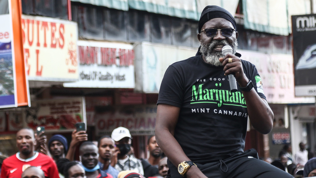 Cómo un excéntrico candidato presidencial causó controversia en Kenia con su idea de legalizar la marihuana