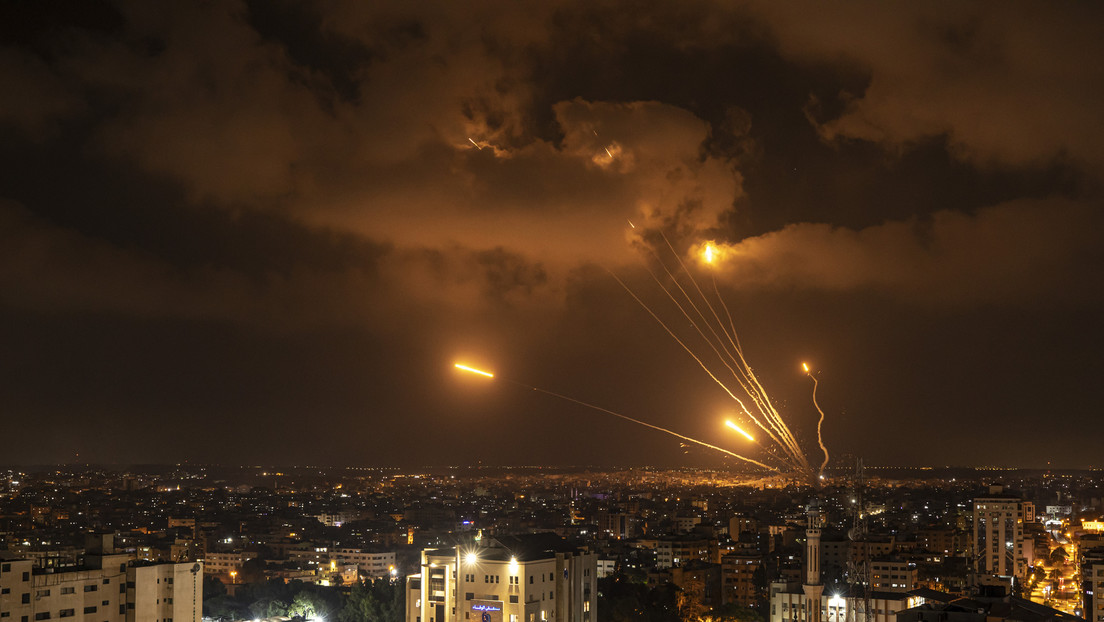 Milicias palestinas disparan más de 100 cohetes contra Israel en respuesta a los bombardeos en Gaza (VIDEOS)