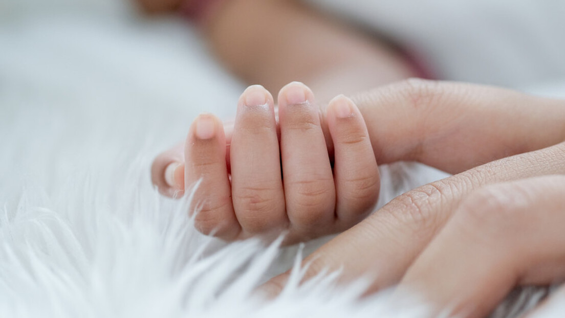 Investigan la muerte de al menos cinco bebés recién nacidos en un hospital de Argentina