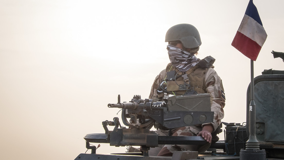 Francia da por concluida su misión antiterrorista en Malí y retira sus tropas nueve años después