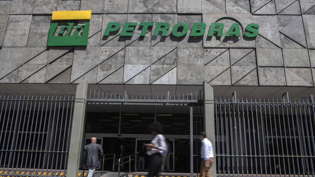Bolsonaro dice que Petrobras podría ser privatizada en 2023