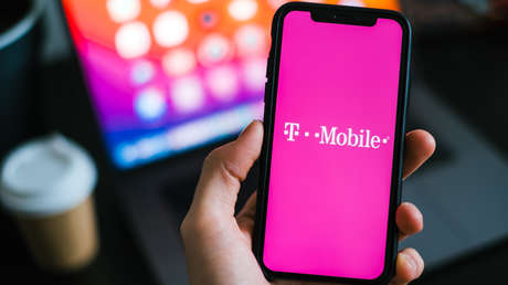 Un hombre ganó 25 millones de dólares desbloqueando teléfonos de T-Mobile con contraseñas robadas a empleados de la compañía