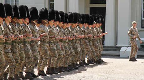 Suboficial mayor británico aconseja a sus tropas que adviertan a sus familias del deber de "hacer frente a la amenaza de Rusia"