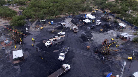 Familias de los mineros atrapados en Sabinas aceptan el plan de rescate que "va llevar más tiempo"