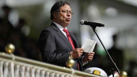 Gustavo Petro firma las primeras ocho extradiciones como presidente de Colombia