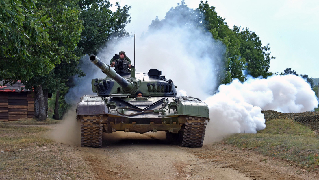 FOTOS: Serbia realiza entrenamientos diarios en la zona de seguridad terrestre cerca de Kosovo