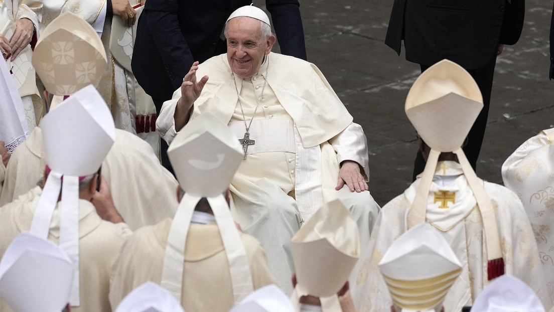 El papa Francisco aboga por la "tolerancia cero" a los abusos sexuales de sacerdotes