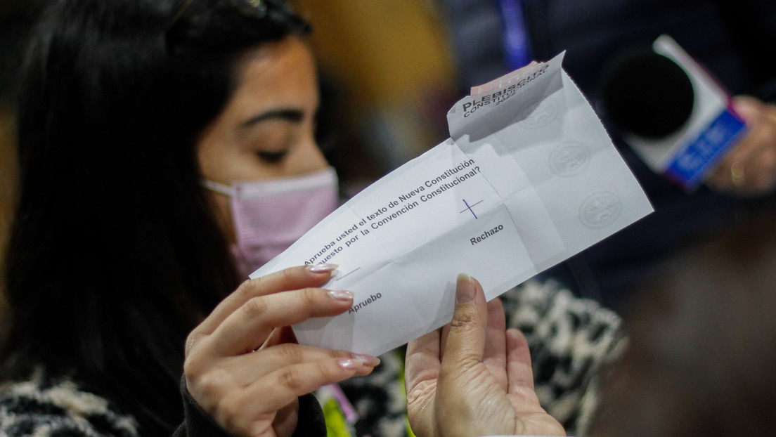 Las preguntas (y dudas) que surgen tras el 'rechazo' en Chile a la nueva Constitución