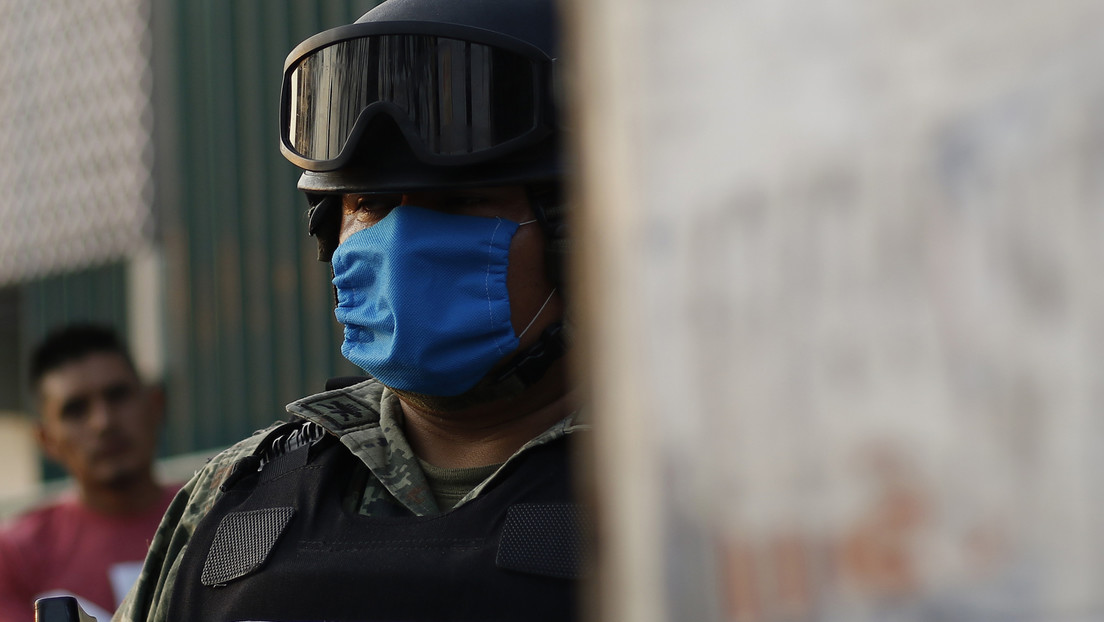 Una iniciativa sobre militarización fractura la principal alianza opositora de México