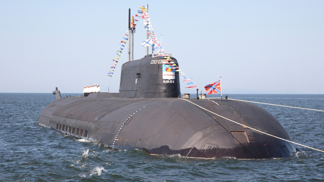 Two Russian nuclear submarines launch missiles on the high seas during an exercise (VIDEO)