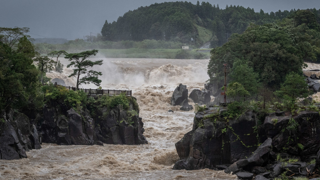 Ordenan la evacuación de casi 10 millones de personas en Japón a causa del tifón Nanmadol