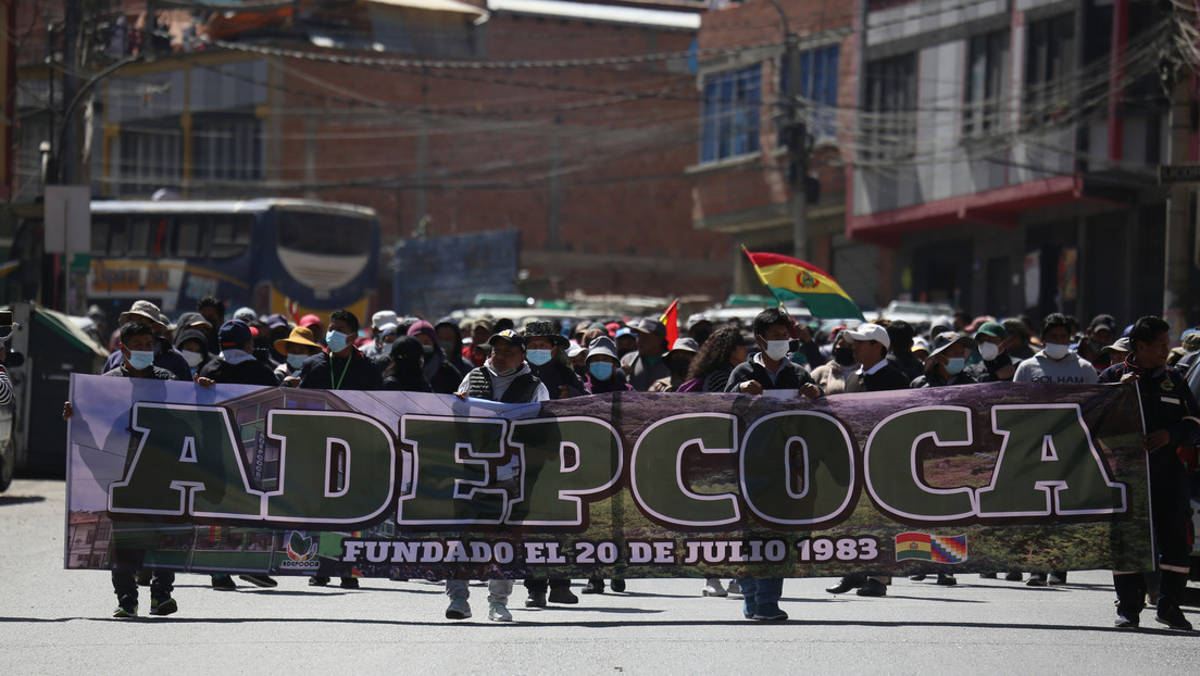 Detienen en Bolivia al dirigente César Apaza por el ataque a un conflictivo mercado de hoja de coca en La Paz