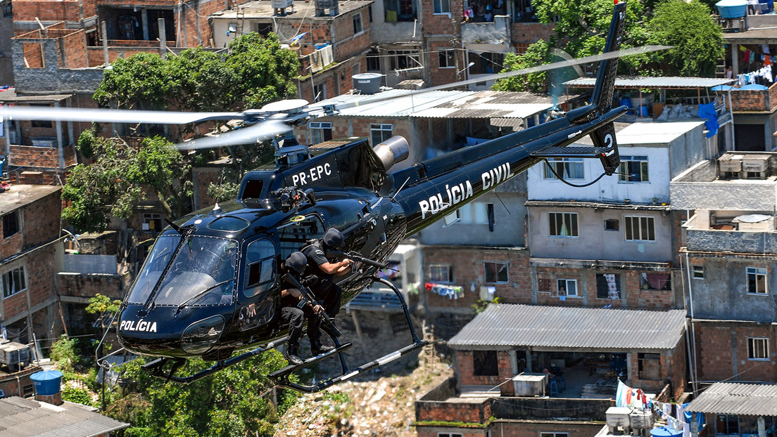 Aumentan a siete los muertos en una operación policial en un complejo de favelas en Río de Janeiro