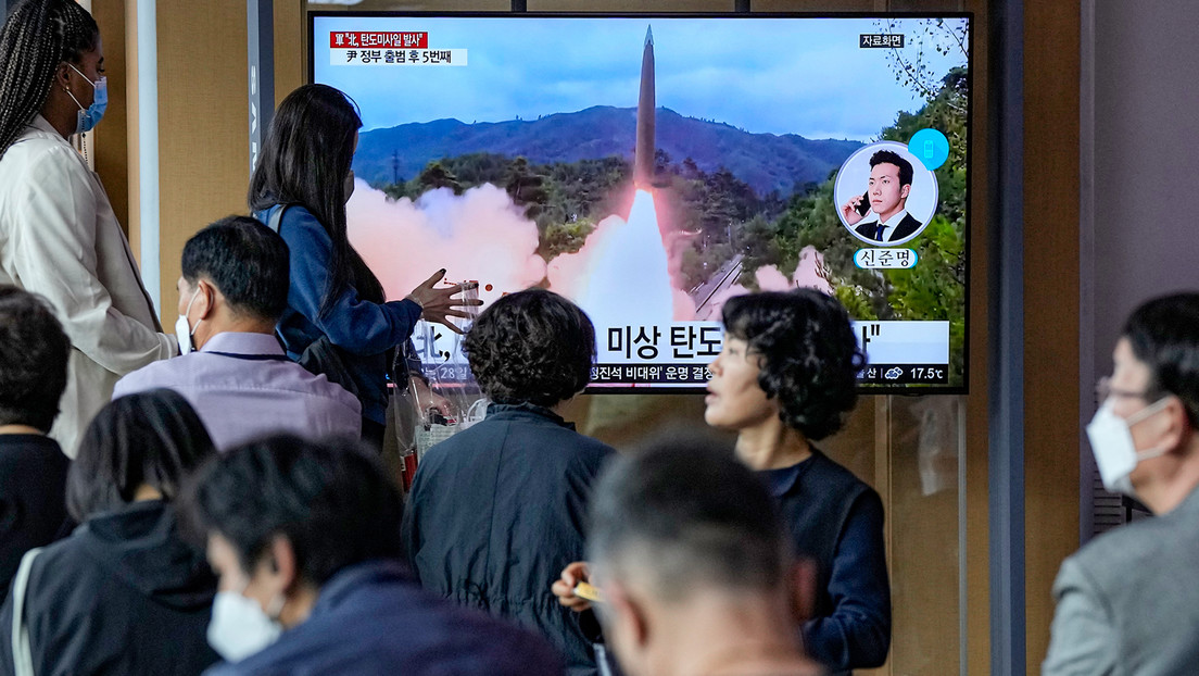 Corea del Norte lanza dos misiles balísticos antes de la visita de Kamala Harris a Corea del Sur