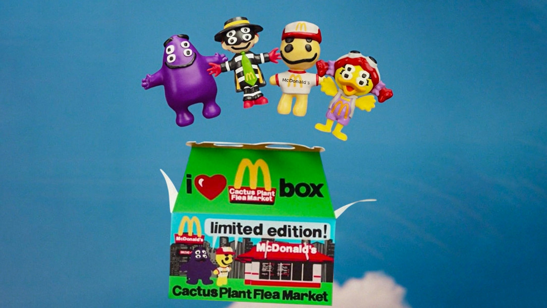 McDonalds lanza una 'Cajita Feliz' para adultos