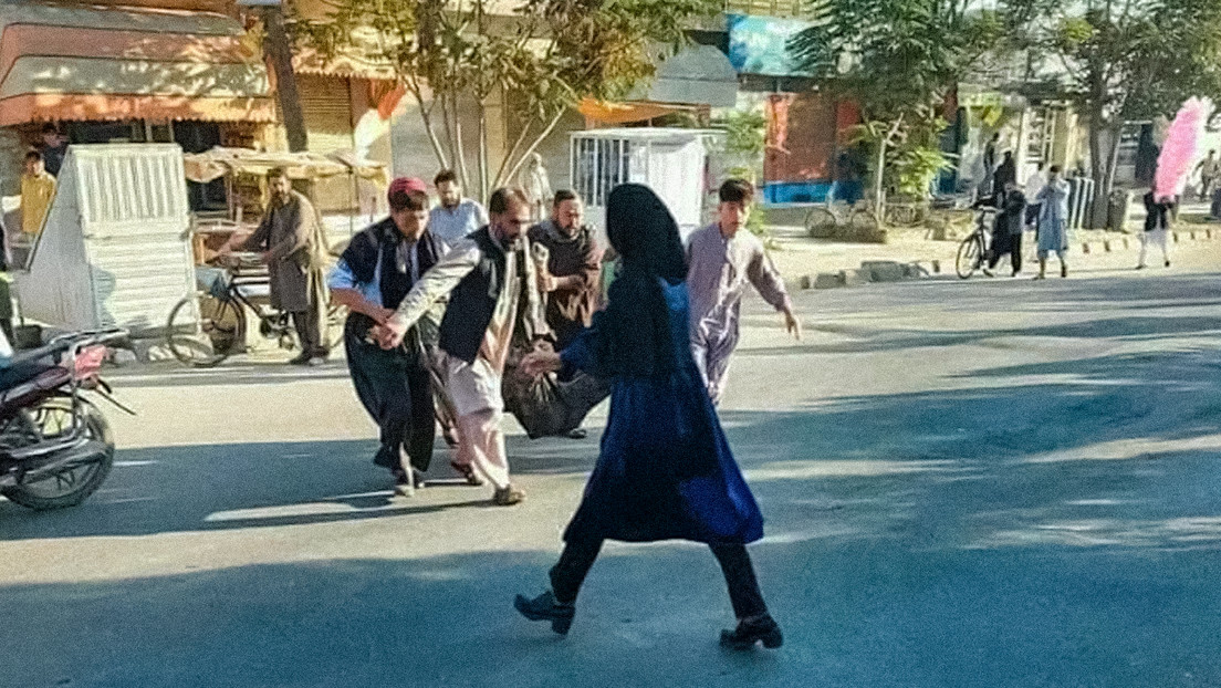 Decenas de muertos y heridos tras una explosión en un centro educativo en Kabul