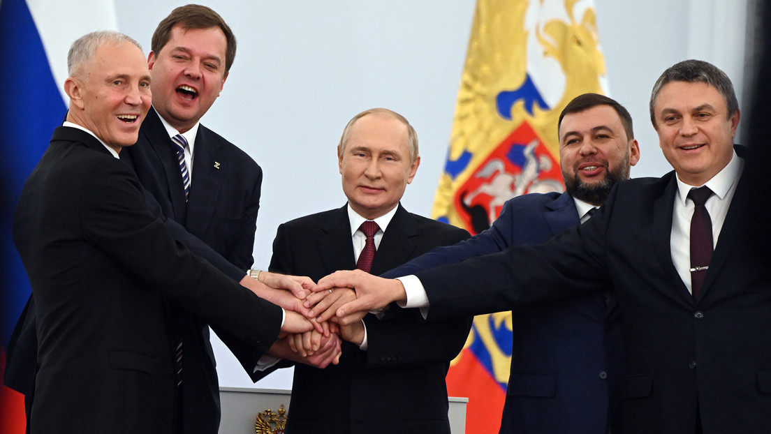 "La gente ha hecho su elección": Putin firma los tratados de adhesión de las nuevas regiones a Rusia