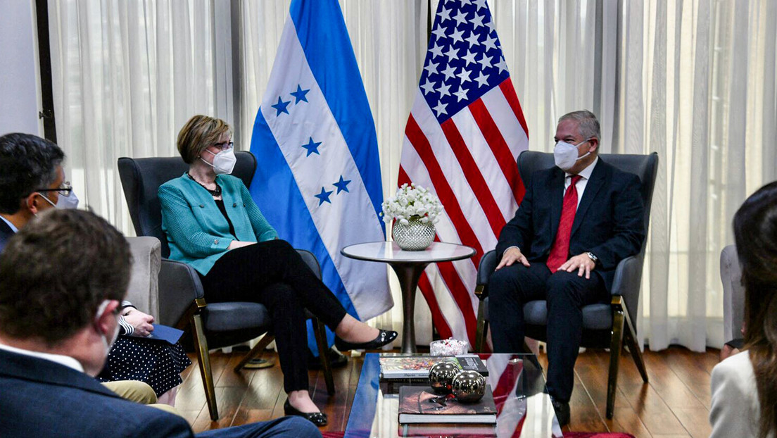 Honduras exige a la embajadora de EE.UU. dejar de "injerir en temas de política interna"