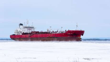 Aumenta la demanda de petroleros árticos mientras se acerca el invierno y el crudo ruso busca nuevos destinos