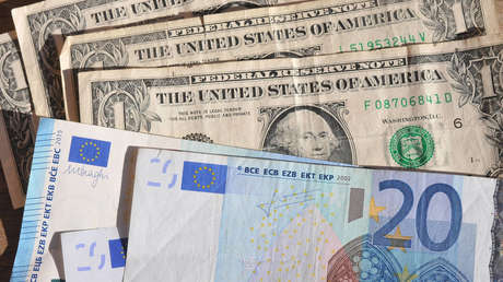 El dólar se acerca a su máximo en 20 años en medio de la incertidumbre global