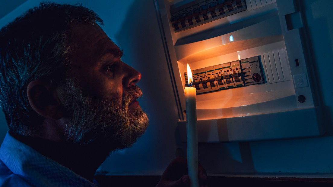 Advierten sobre el peligro de encender velas para ahorrar energía en Londres