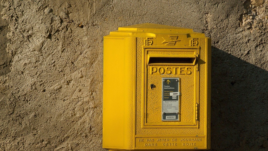Una postal encuentra a su destinataria 42 años después