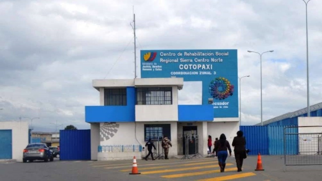 Al menos 15 reclusos murieron durante un motín en una cárcel ecuatoriana