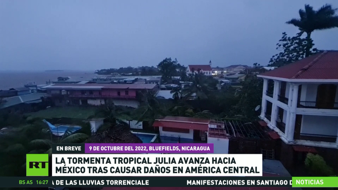 La tormenta tropical Julia avanza hacia México tras causar daños en América Central