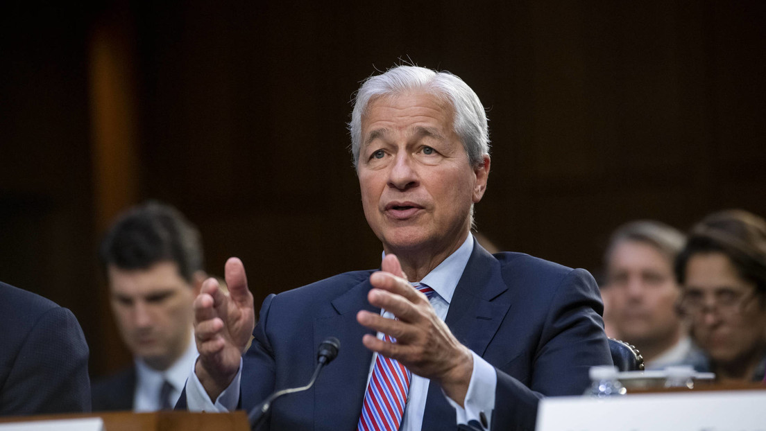 El CEO de JPMorgan Chase advierte que es probable que EE.UU. y la economía global entren en recesión en 2023