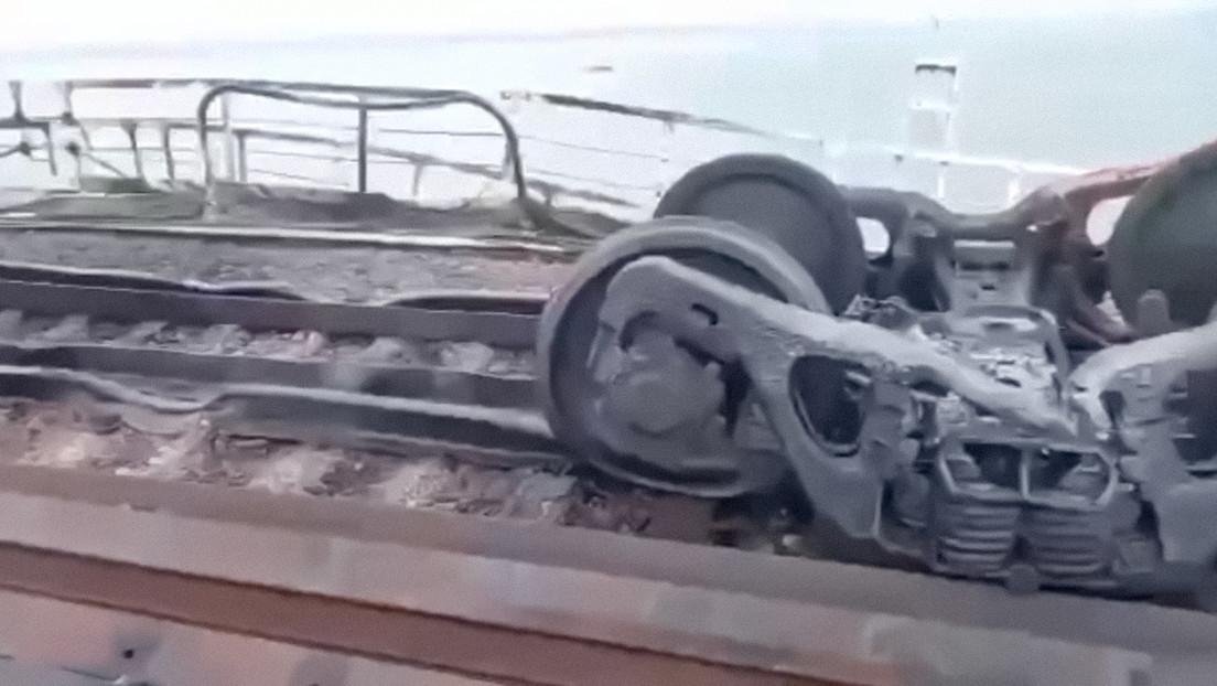 Publican un video de los rieles 'derretidos' en el puente de Crimea tras la explosión
