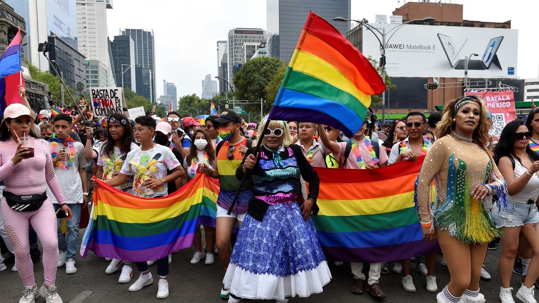 El Senado mexicano prohíbe por ley las 'terapias de conversión' para personas LGBT+