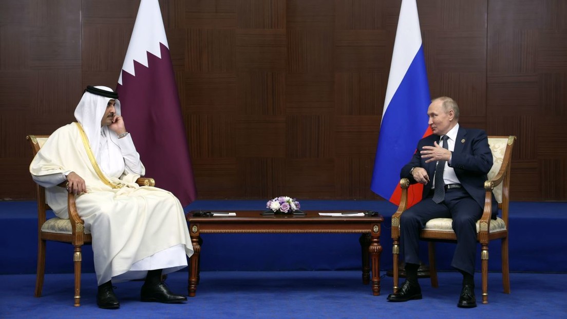 Putin se reúne con el emir de Catar en Kazajistán