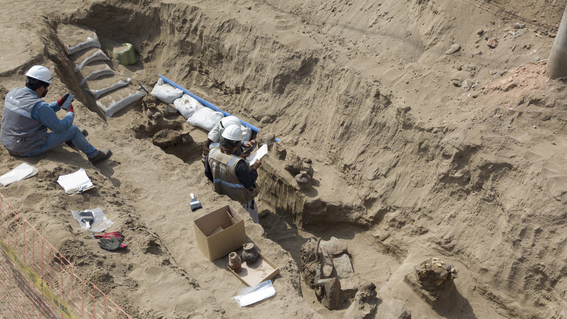 Arqueólogos encuentran en Perú ocho momias de la época colonial (FOTO)