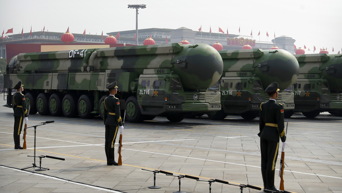 China planea aumentar su arsenal nuclear, según analistas