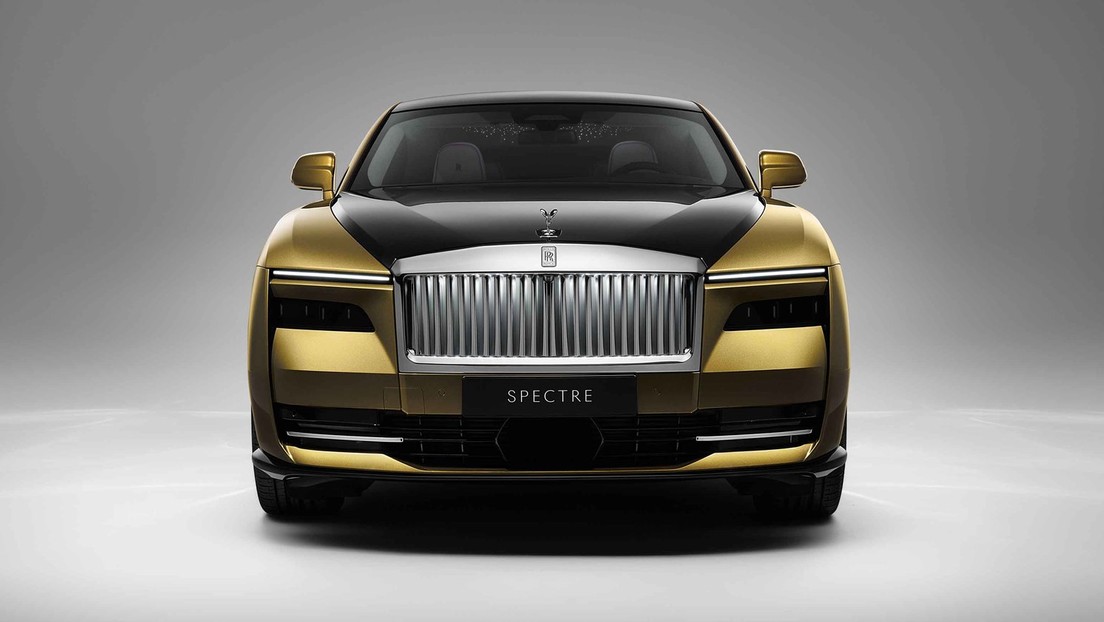 Rolls-Royce presenta su primer auto 100 % eléctrico