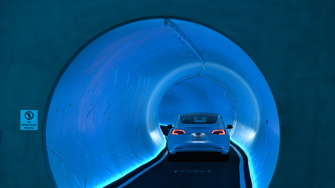 VIDEO: Así es dar un paseo por el hipnotizaste túnel para Teslas en Las Vegas