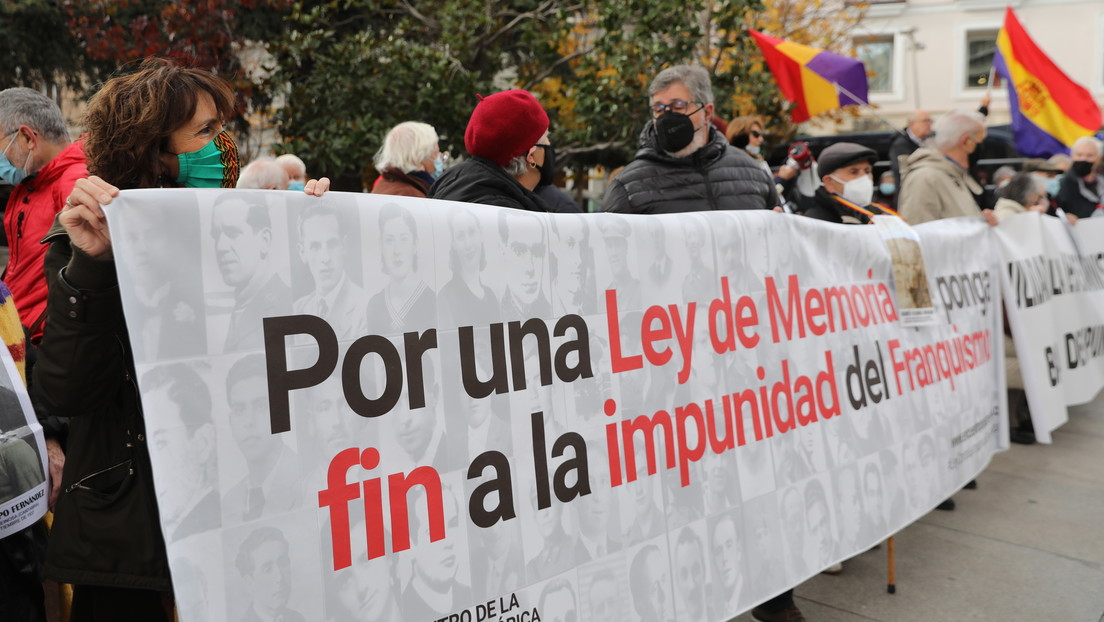 Estas son las principales novedades de la Ley de Memoria Democrática que entra en vigor en España