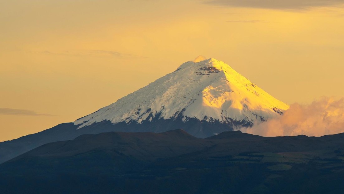 Declaran la alerta amarilla en Ecuador debido a la actividad volcánica del Cotopaxi