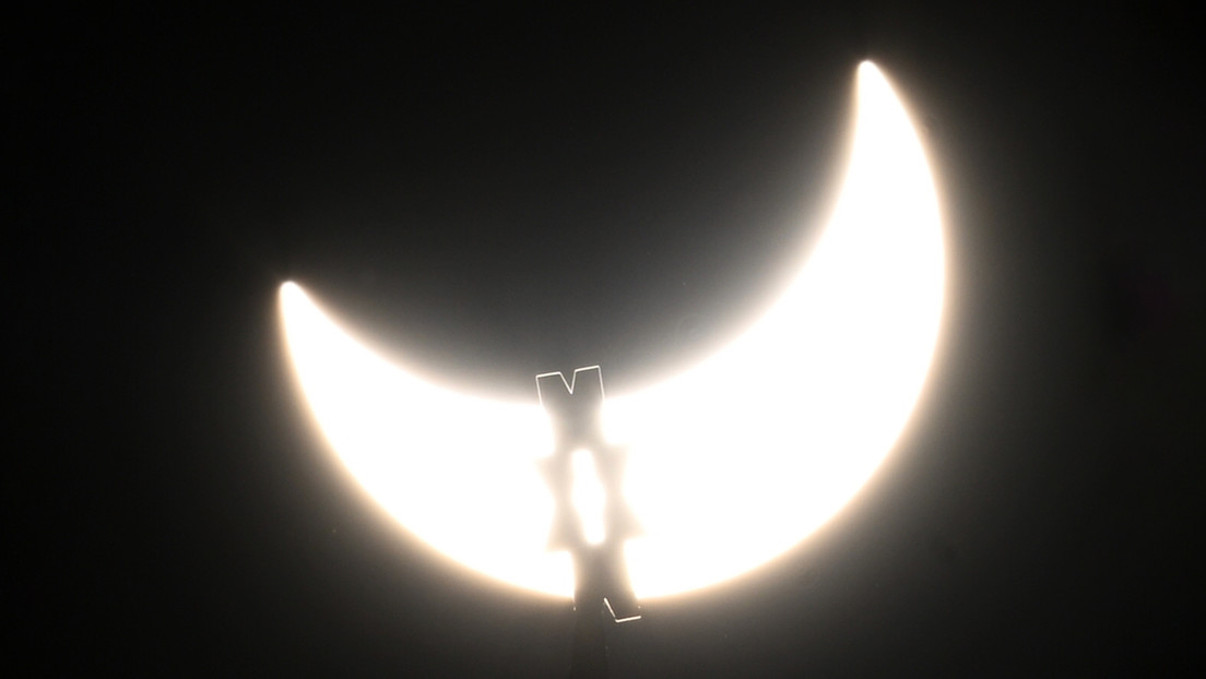 FOTOS, VIDEOS: Eclipse solar parcial con el Sol, la Luna y la Tierra alineados