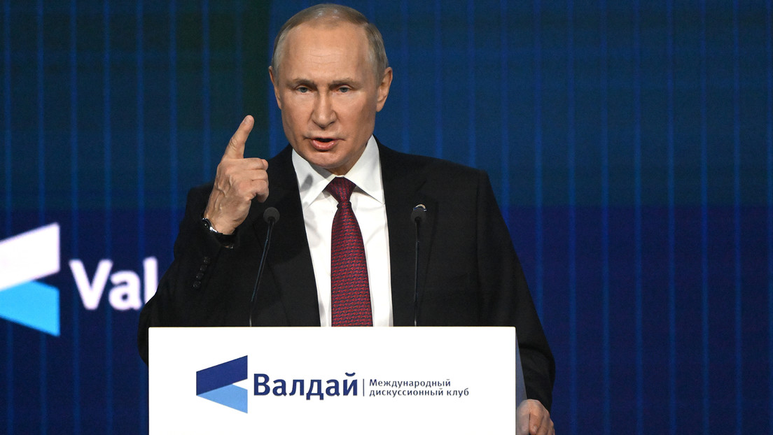 Putin: "El liberalismo ha cambiado hasta el punto de que las opiniones alternativas se declaran subversivas"