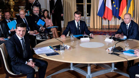 Macron: Rusia y Ucrania deberán sentarse a negociar tarde o temprano